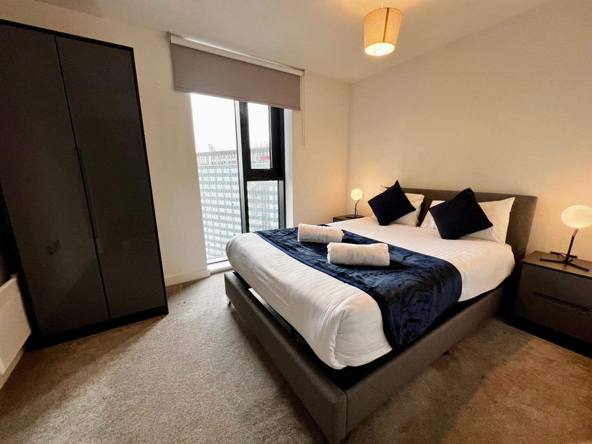 Premium Deals L Last-Minute Stay L 4 Min Walk To Birmingham Central Library L 18Th Floor 2 Bed 2 Bath City Centre Penthouse With Gym & Netflix By Jvt Short Lets Екстериор снимка