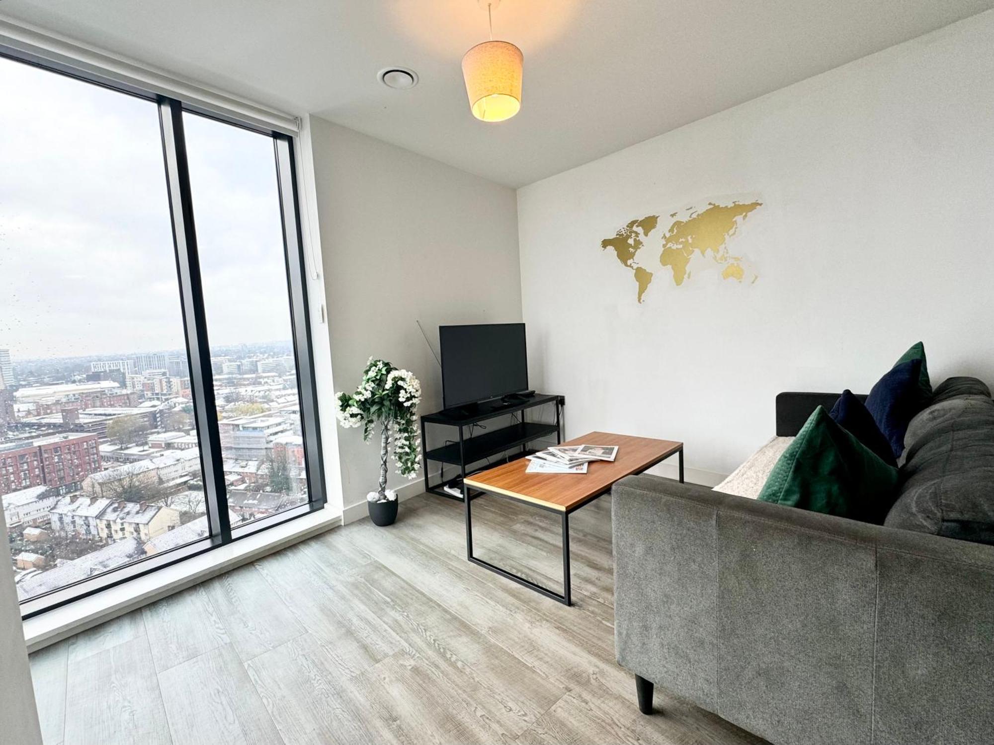 Premium Deals L Last-Minute Stay L 4 Min Walk To Birmingham Central Library L 18Th Floor 2 Bed 2 Bath City Centre Penthouse With Gym & Netflix By Jvt Short Lets Екстериор снимка